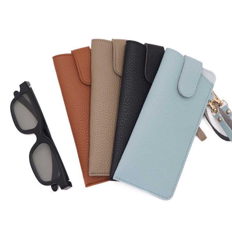 Elegant Leather Eyewear Case Stornfield