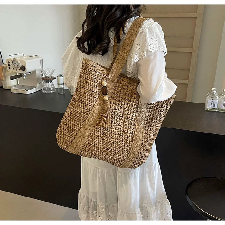 Spacious beach bag with unique woven design Stornfield