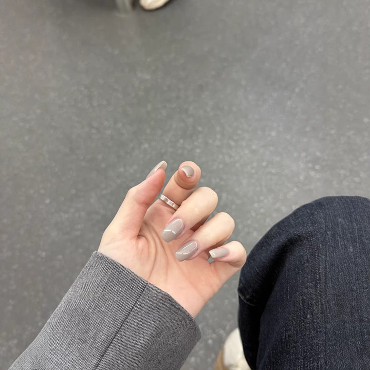Stylish Press-On Nails with Elegant Finish