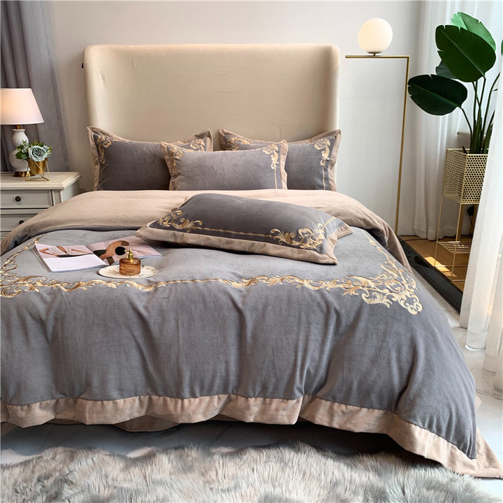 Elegant bed set made of cotton satin with baroque embroidery border and reversible blanket