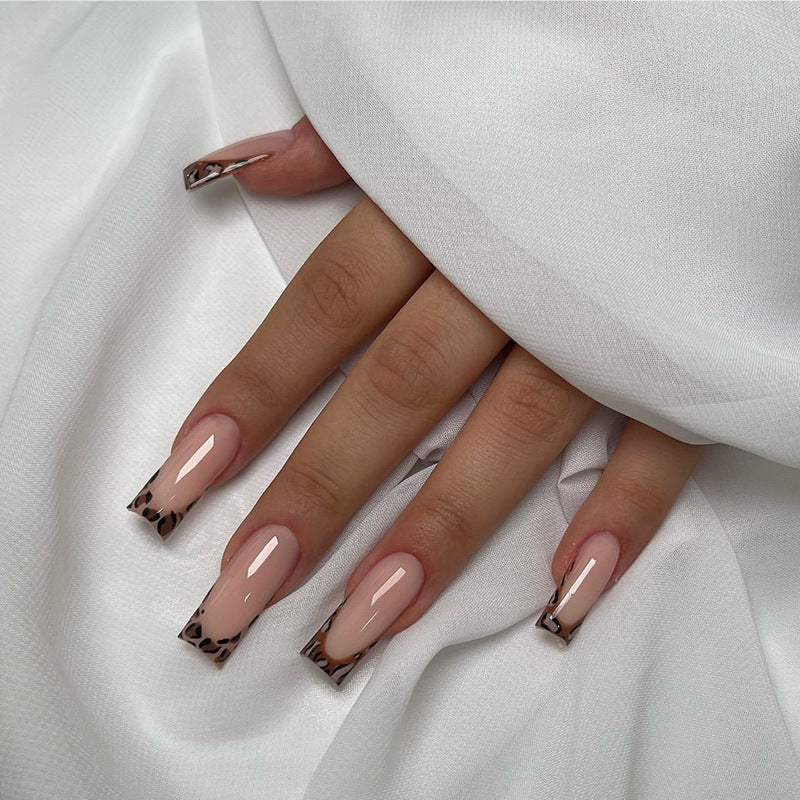 Decorative Press-On Nail Art with Leopard Print Accents Stornfield