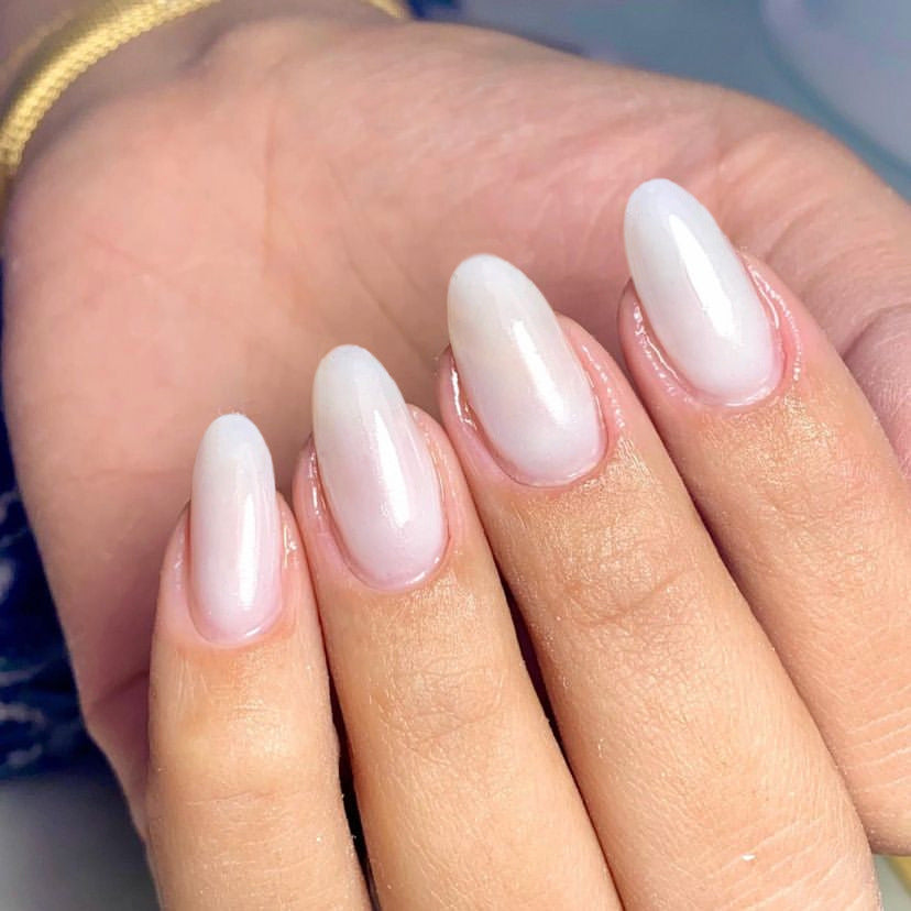 Premium Glossy Almond-Shaped Press-On Nail Tips Stornfield
