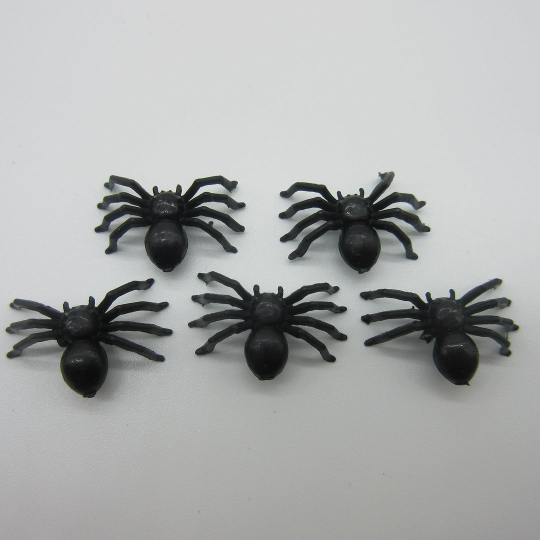 Realistic Creepy Crawly Spider Figurines Stornfield