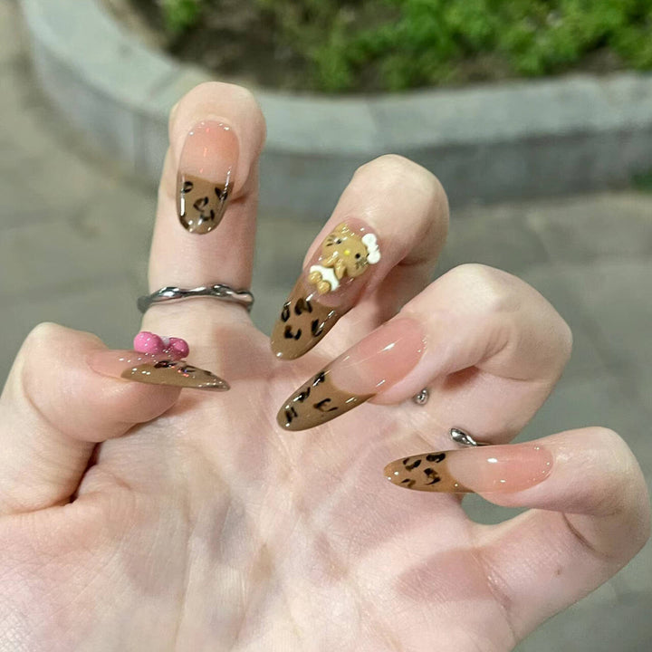 Decorative Animal-Themed Press-On Nail Extensions Stornfield