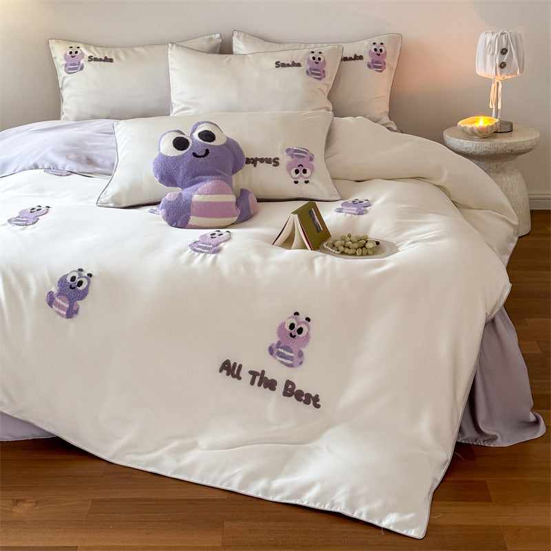 luxurious cotton satin bedding set with embroidered teddy bear appliqués
