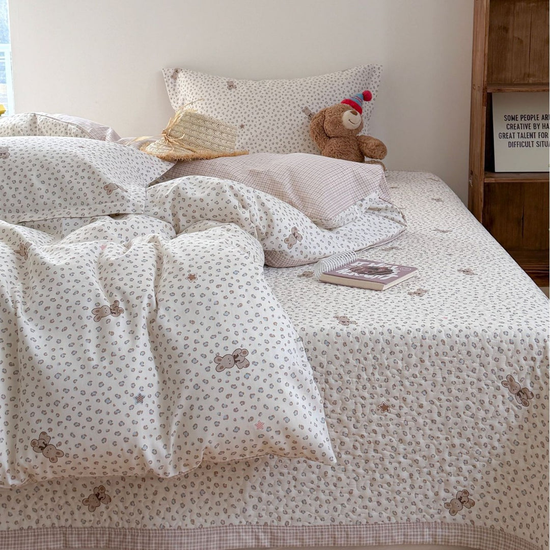 Quilted Cotton Bedding Set with Teddy and Micro Leopard Print