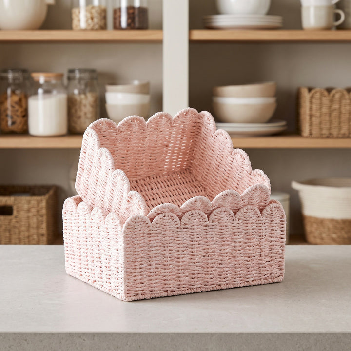 Modern storage basket with wavy edge Stornfield