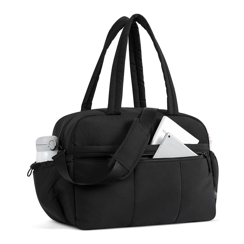 Elegant Travel Bag with Versatile Compartments Stornfield