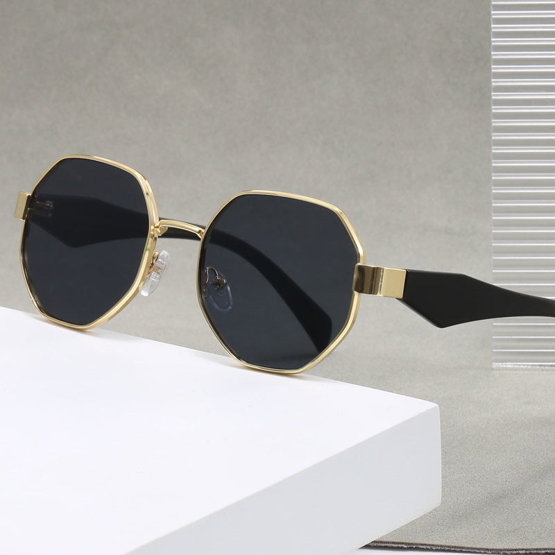 Women's fashionable sunglasses with high-quality rectangular frame and UV protection Stornfield