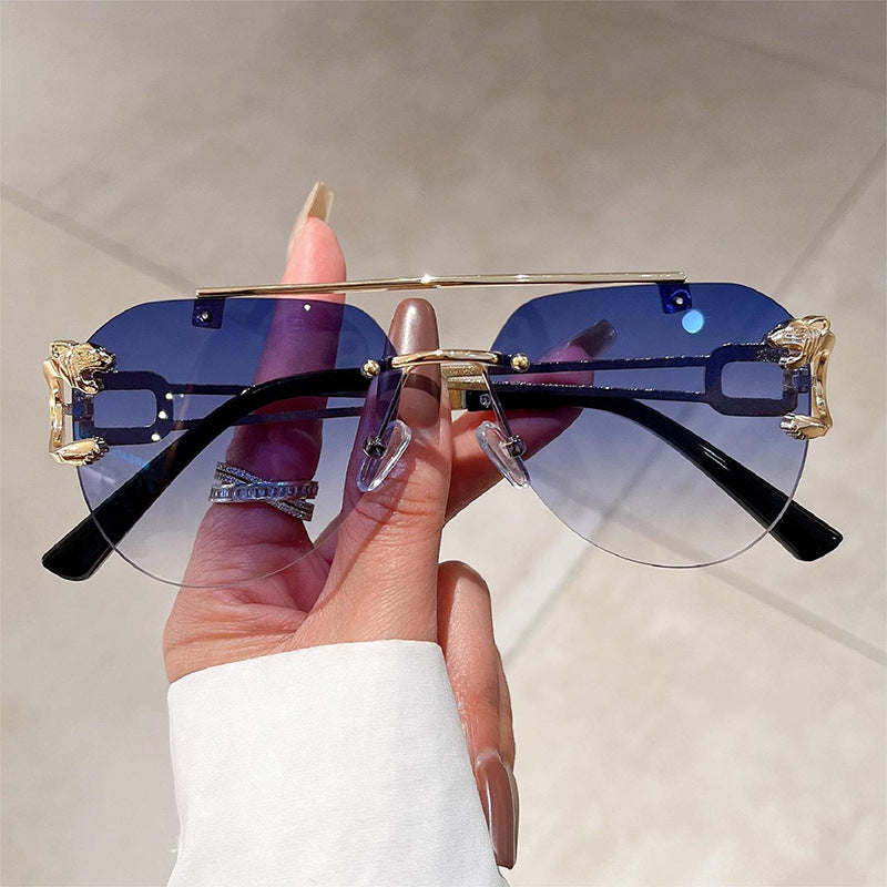 Women's unusual round sunglasses with decorative details Stornfield