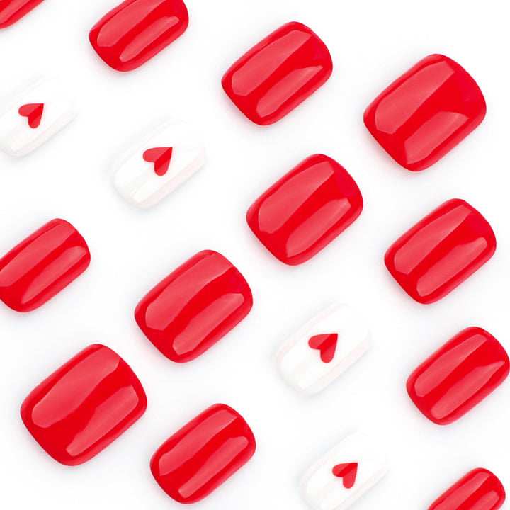 Stylish Heart Design Press-On Nail Set Stornfield