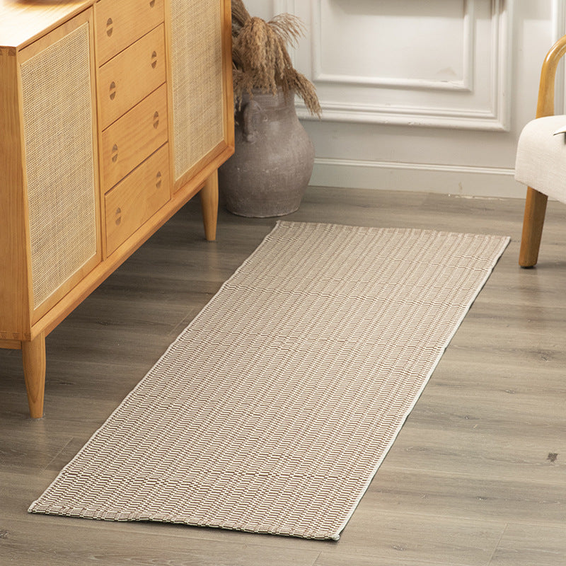 Flatwoven runner made of cotton blend with low pile and geometric check block pattern