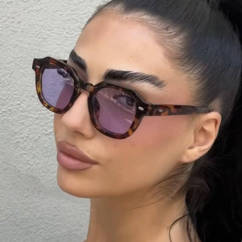 Women's sunglasses in modern design with polarized lenses Stornfield