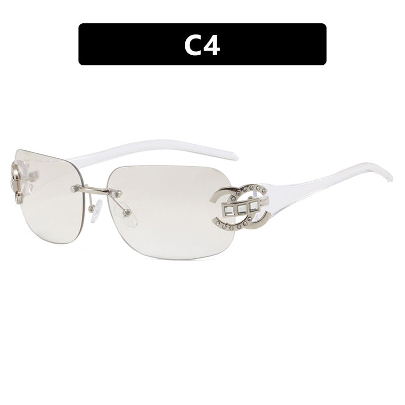 Women's fashionable sunglasses with luxurious geometric frame and protective UV filter Stornfield