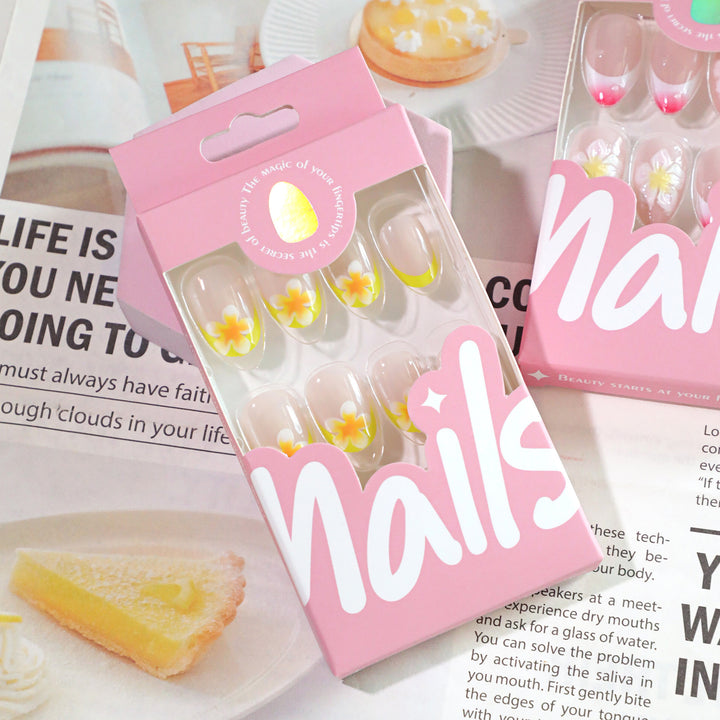 Artificial Nail Art with Blooming Design Stornfield