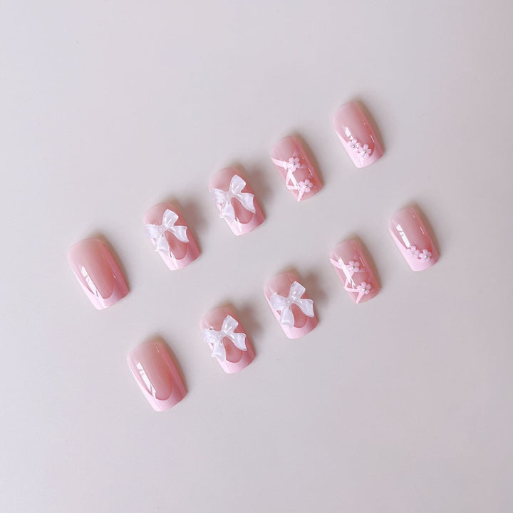 Artificial nail set with filigree 3D flowers and bows Stornfield