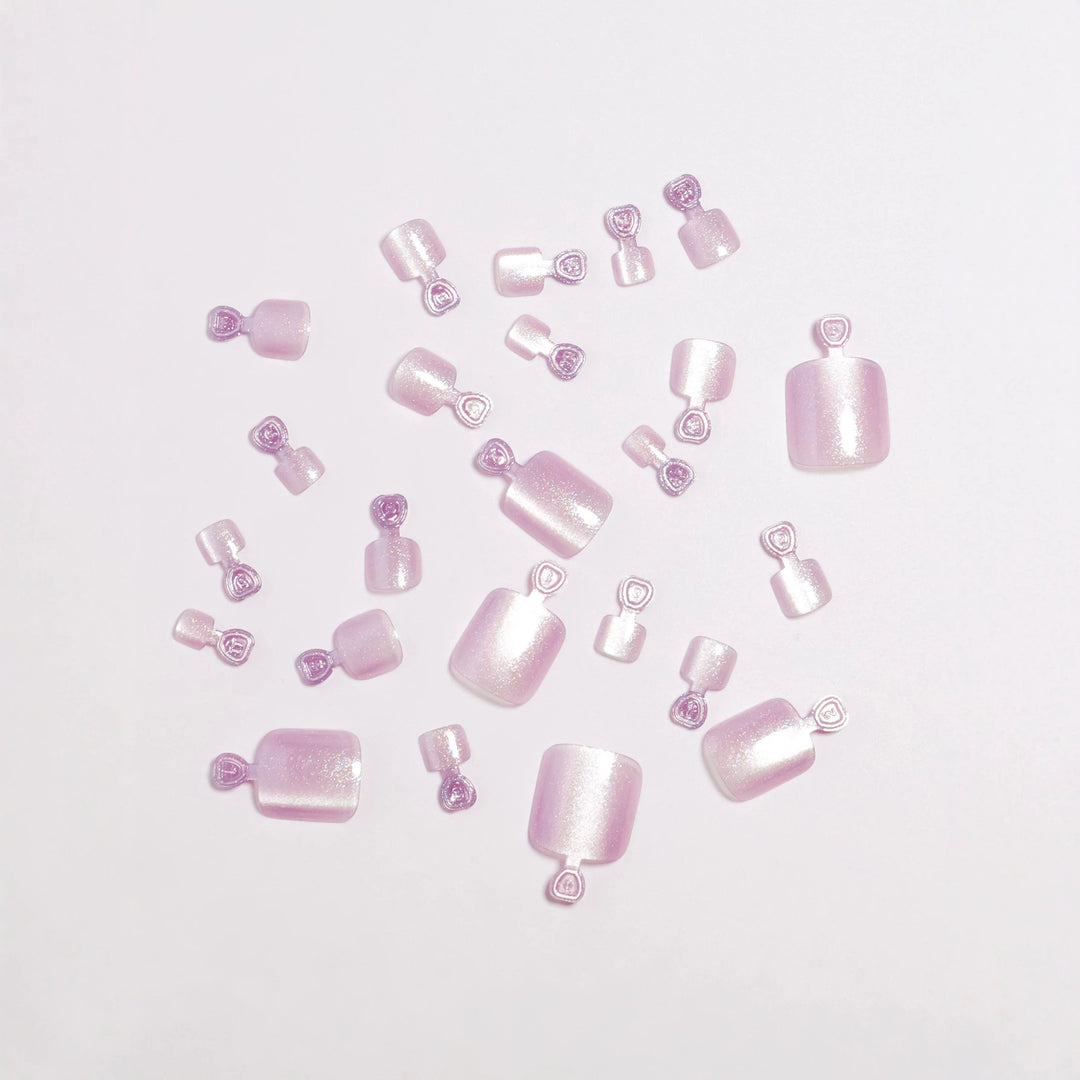 Glimmering Press-On Nail Set Stornfield