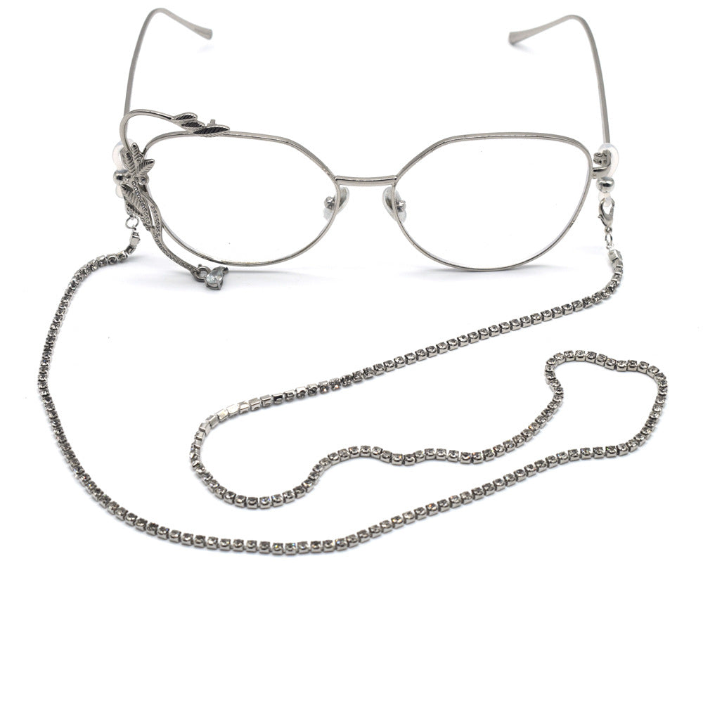 Elegant Rhinestone-Embellished Eyewear Chain Stornfield