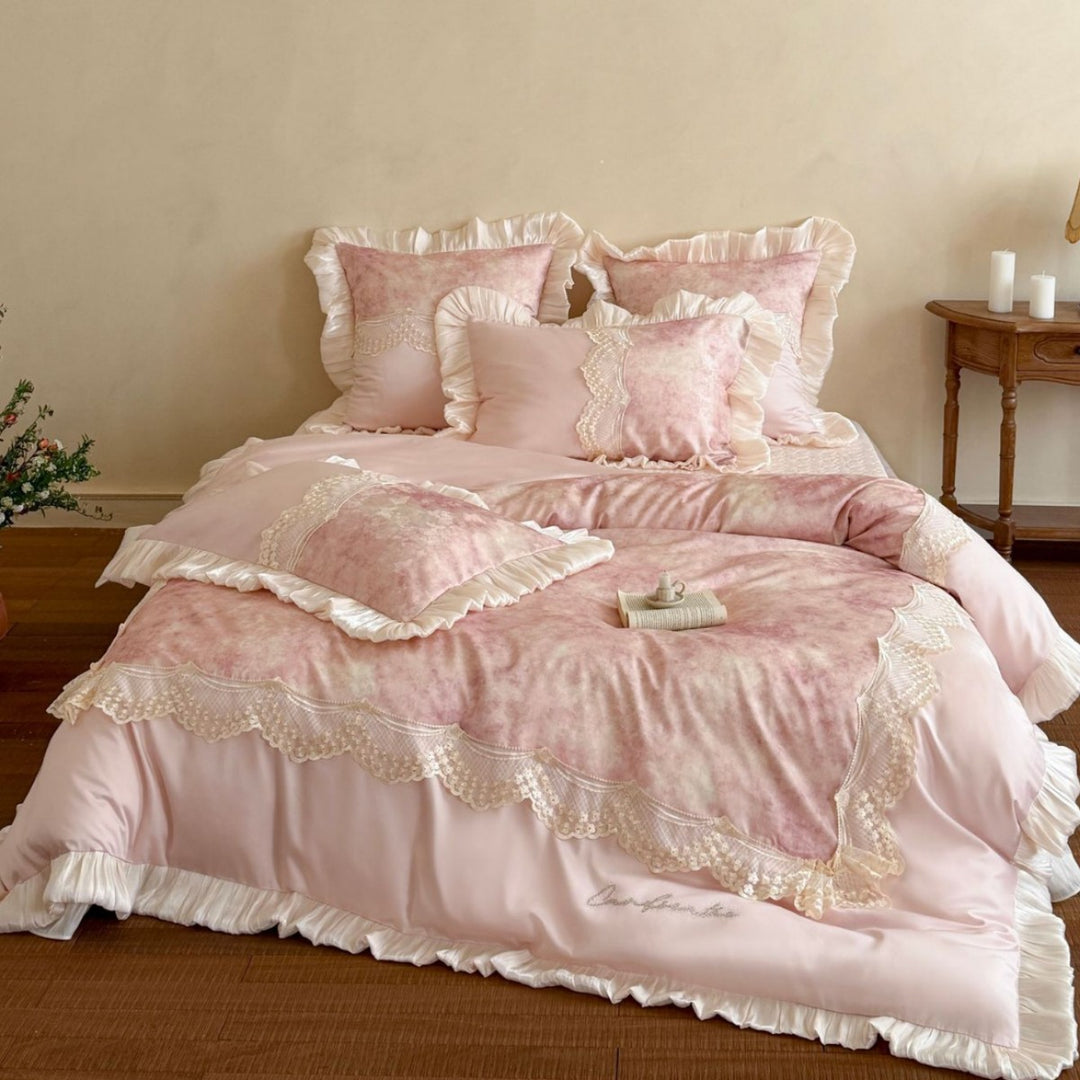 Luxurious bedding set with ruffles and lace trim