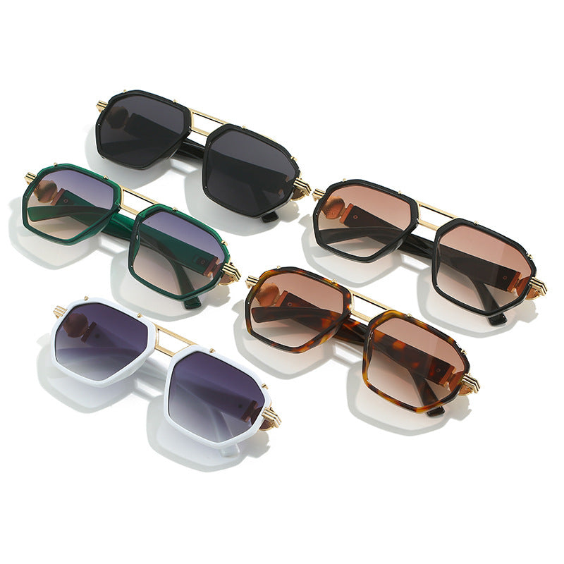 Elegant Oversized Geometric Sunglasses Stornfield