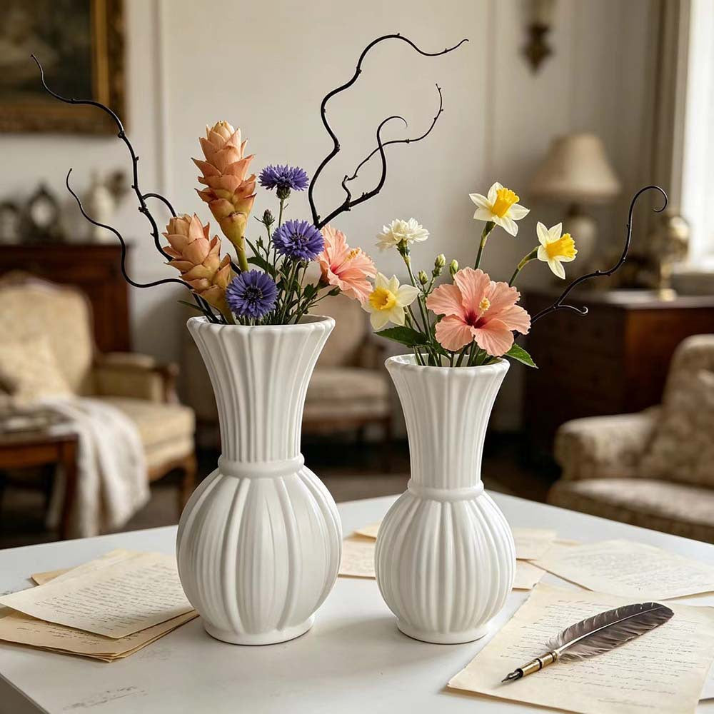 Elegant Ribbed Decorative Flower Vase Stornfeild
