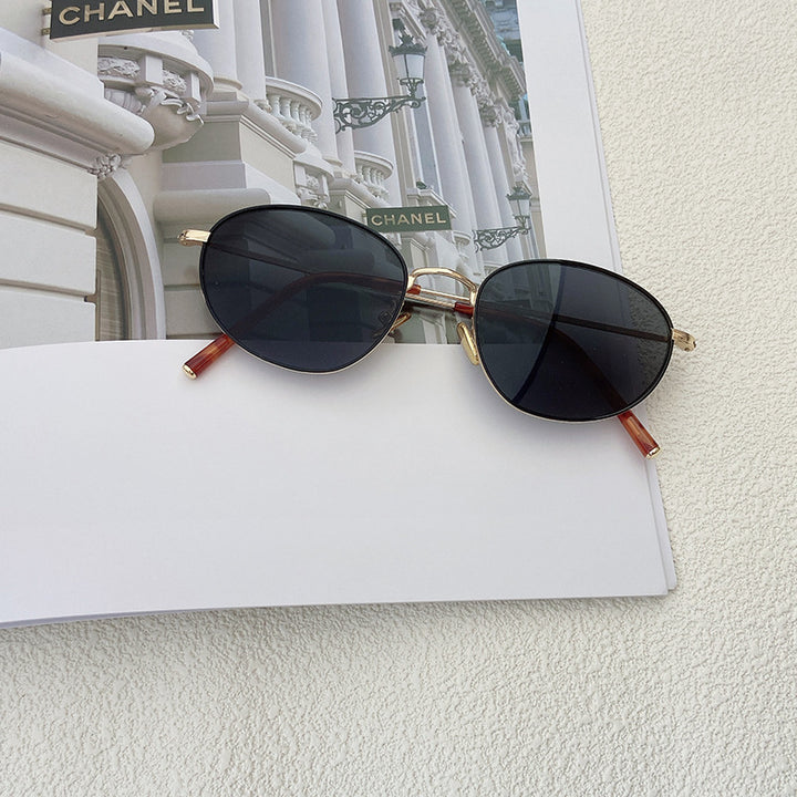 Fashionable Glasses in Elegant Design Stornfield