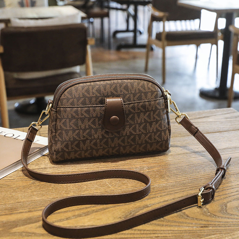 Chic Patterned Clutch Purse