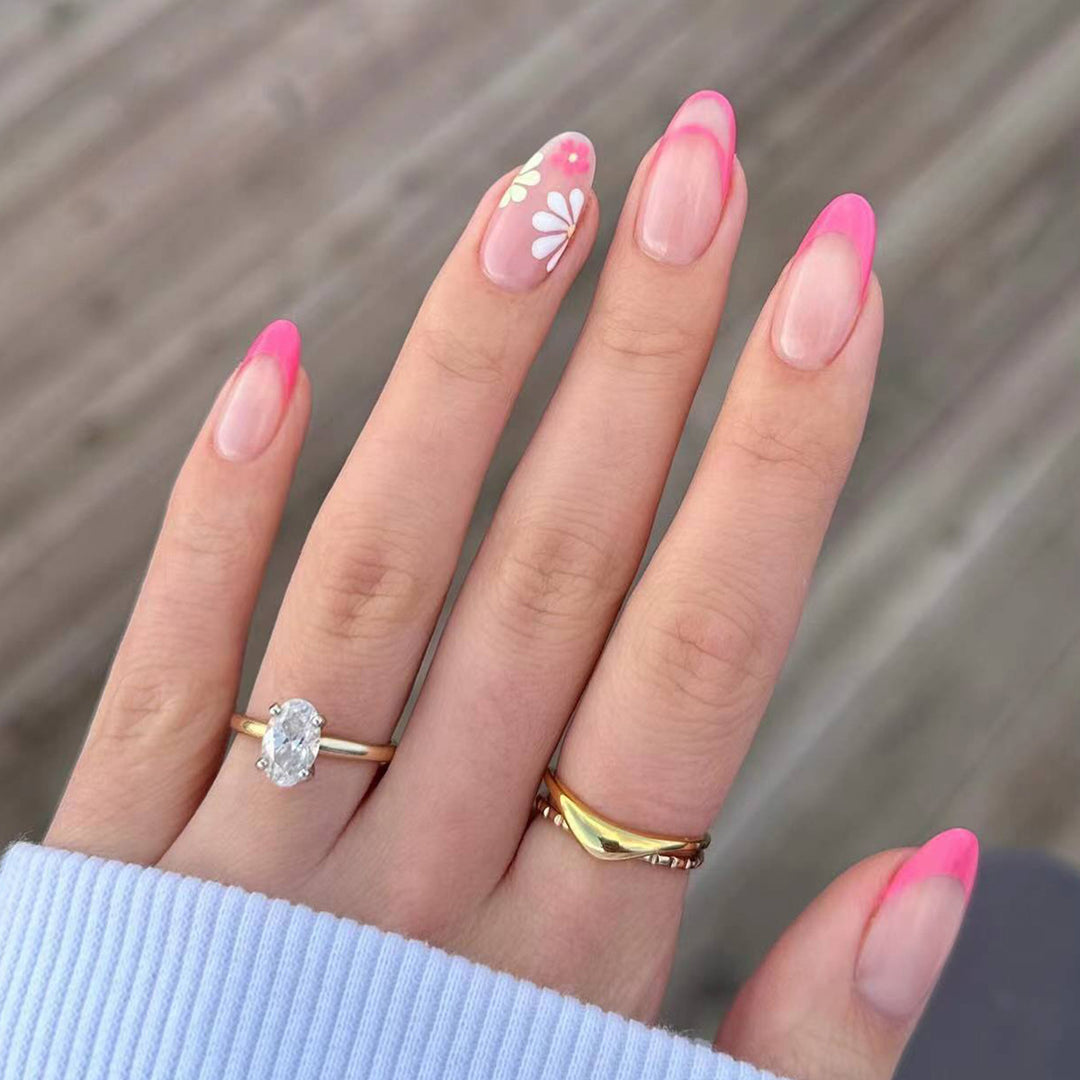 Artistic and creative nail tips Stornfield