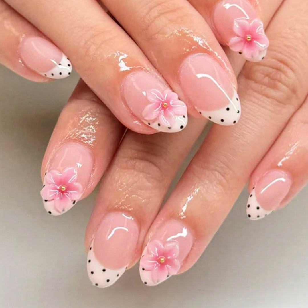 Detailed Floral Design Press-On Nails Stornfield