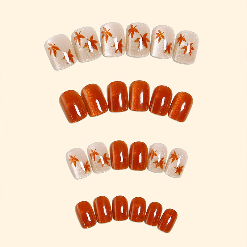 Elegant nail set with autumn leaves Stornfield
