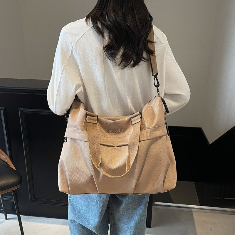 Stylish Multi-Functional Weekend Bag