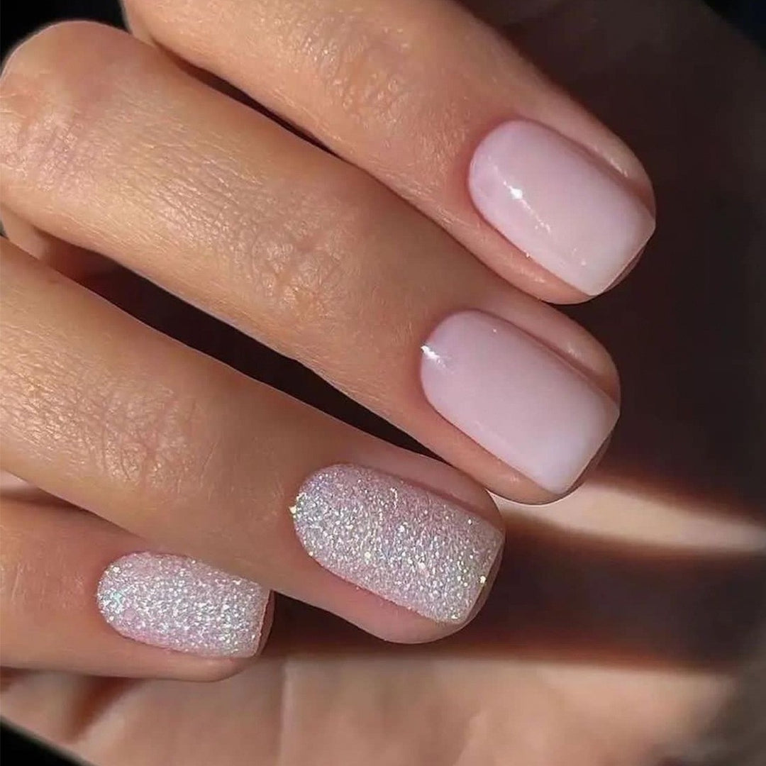 Permanent artificial nails with glitter finish Stornfield
