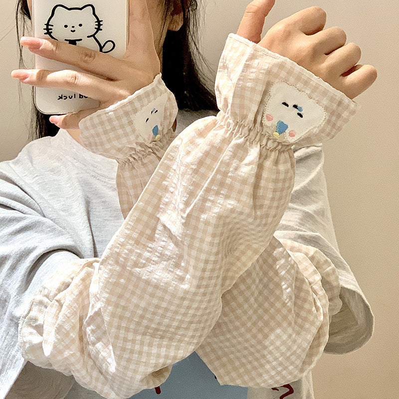 Arm cuffs with sweet dog appliqué design Stornfield