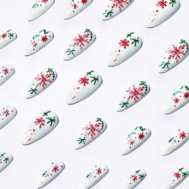 Artificial nails with winter snowflake and Christmas motif Stornfield