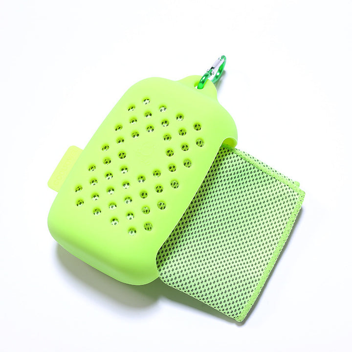 Women Portable Silicone Case with Integrated Cleaning Cloth Stornfield