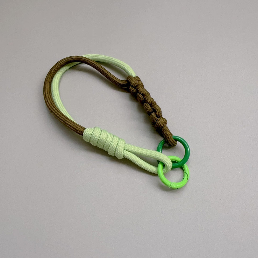 Paracord Keychain Holder Stornfield