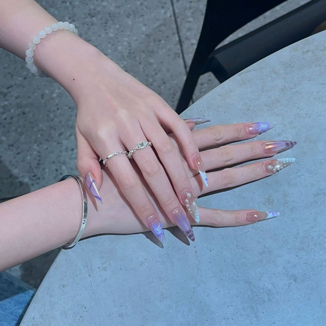 Artistic Stiletto Press-On Nail Design Set with Floral Elements Stornfield