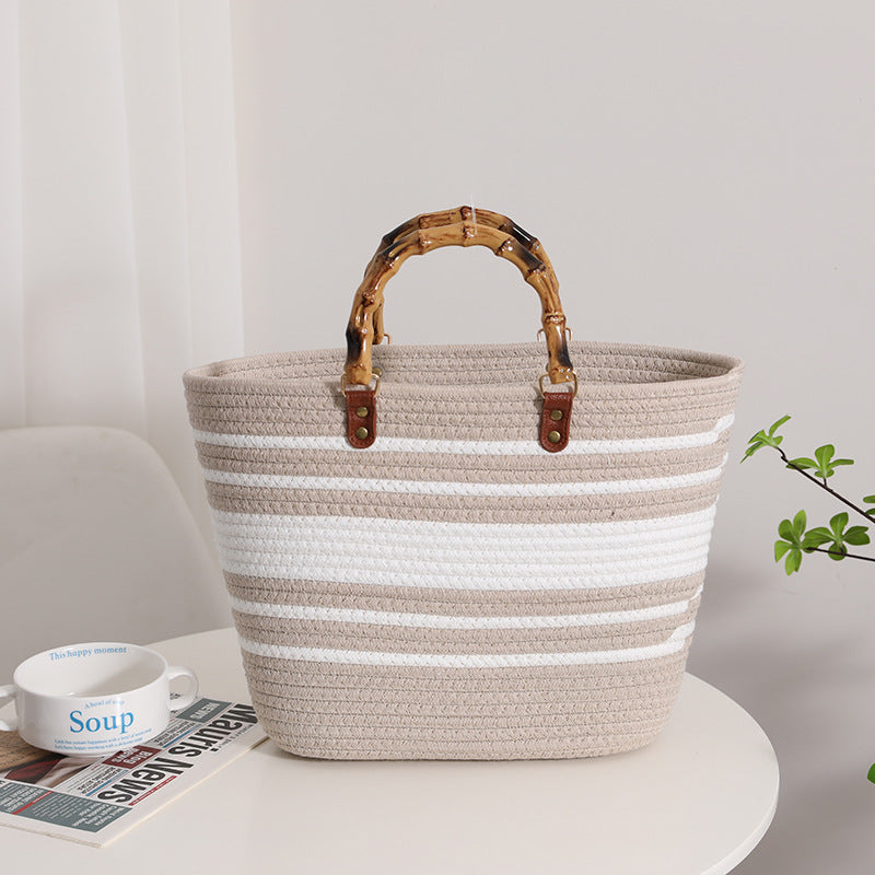 Fashionable straw bag with bamboo handles Stornfield