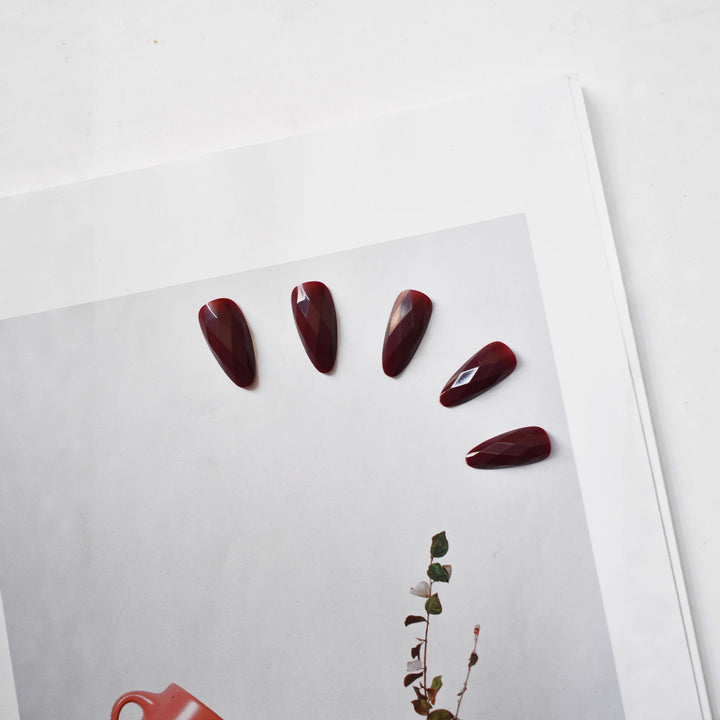 Premium Glossy Diamond-Shaped Press-On Nails Stornfield