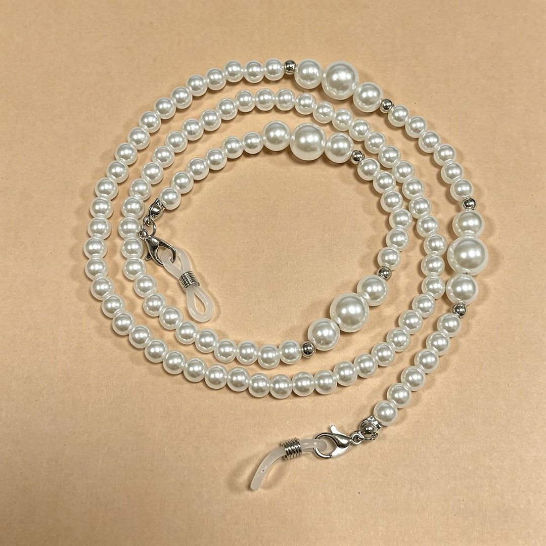 Elegant Pearl Eyewear Chain Stornfield