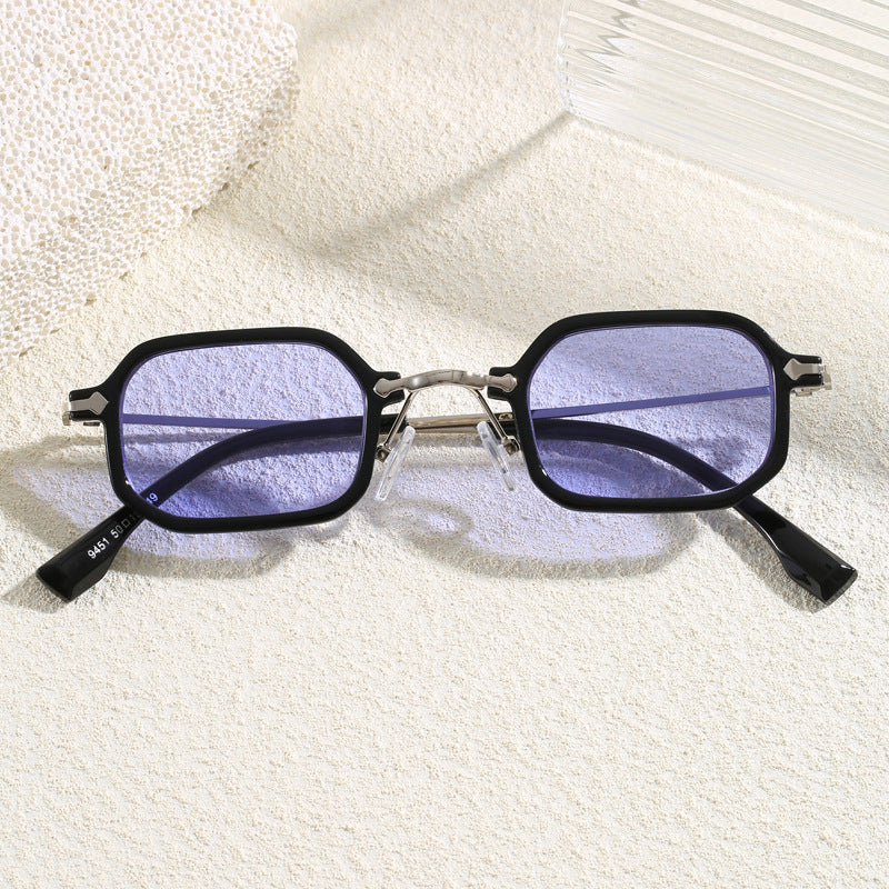 Fashionable Oversized Sunglasses in Modern Design Stornfield