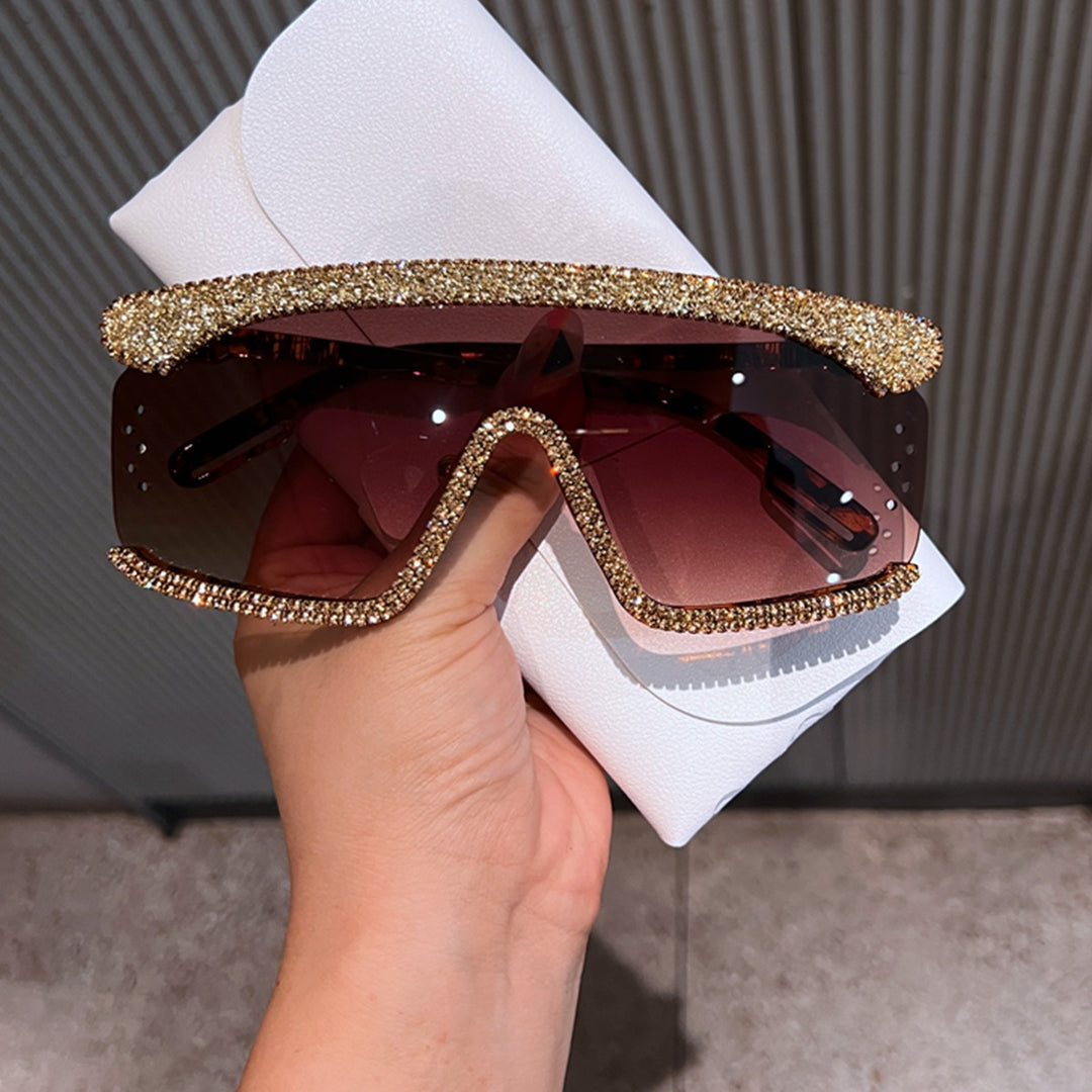 Women's sunglasses with sparkling rhinestone frame and modern design Stornfield