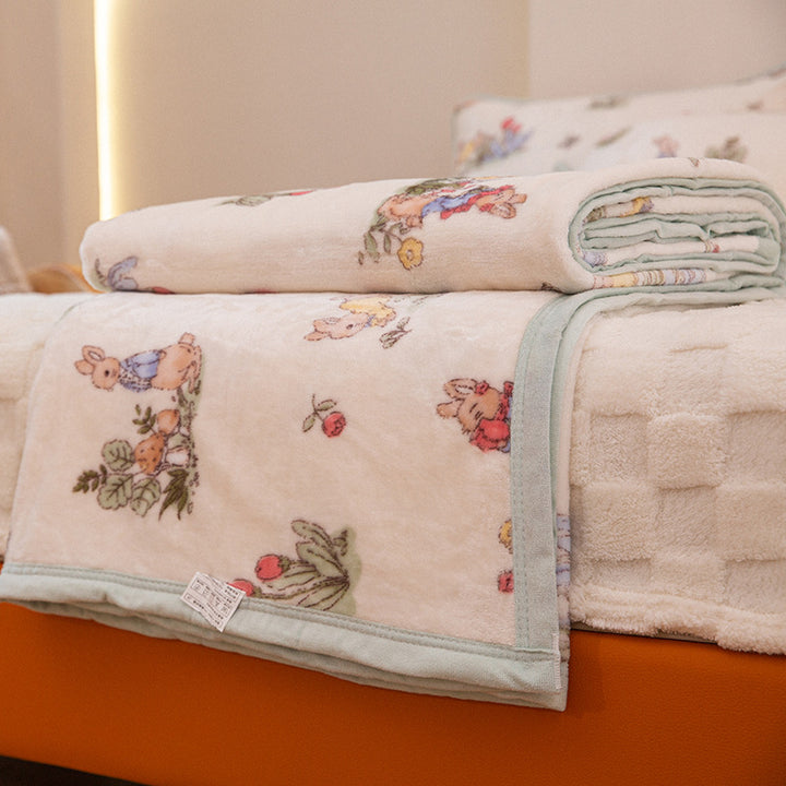 Plush Floral Bedspread and Pillowcase Set