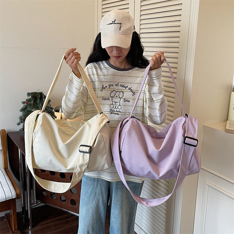 Sporty travel bag with versatile compartments Stornfield