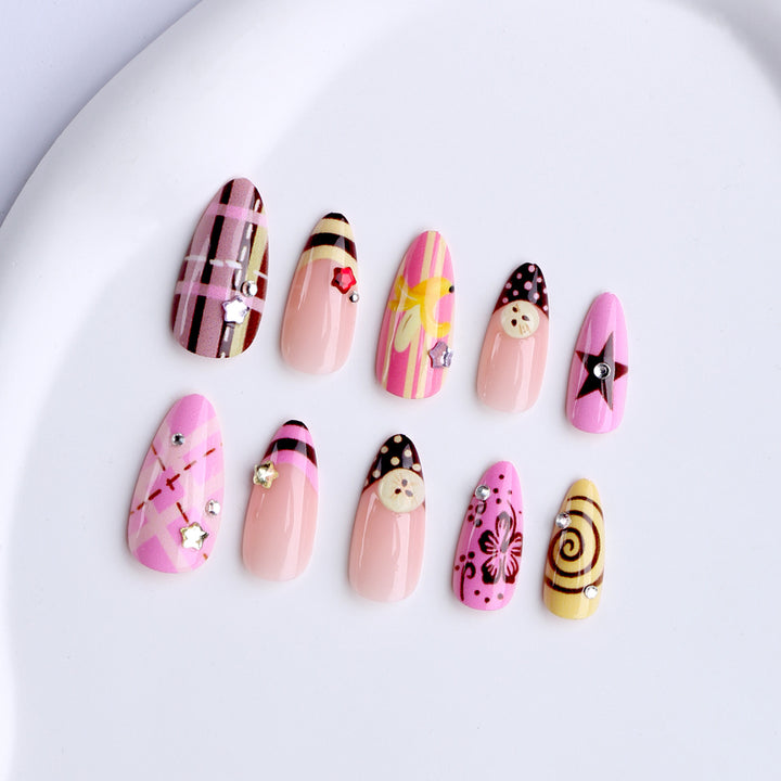 Artificial nails with playful 3D elements Stornfield