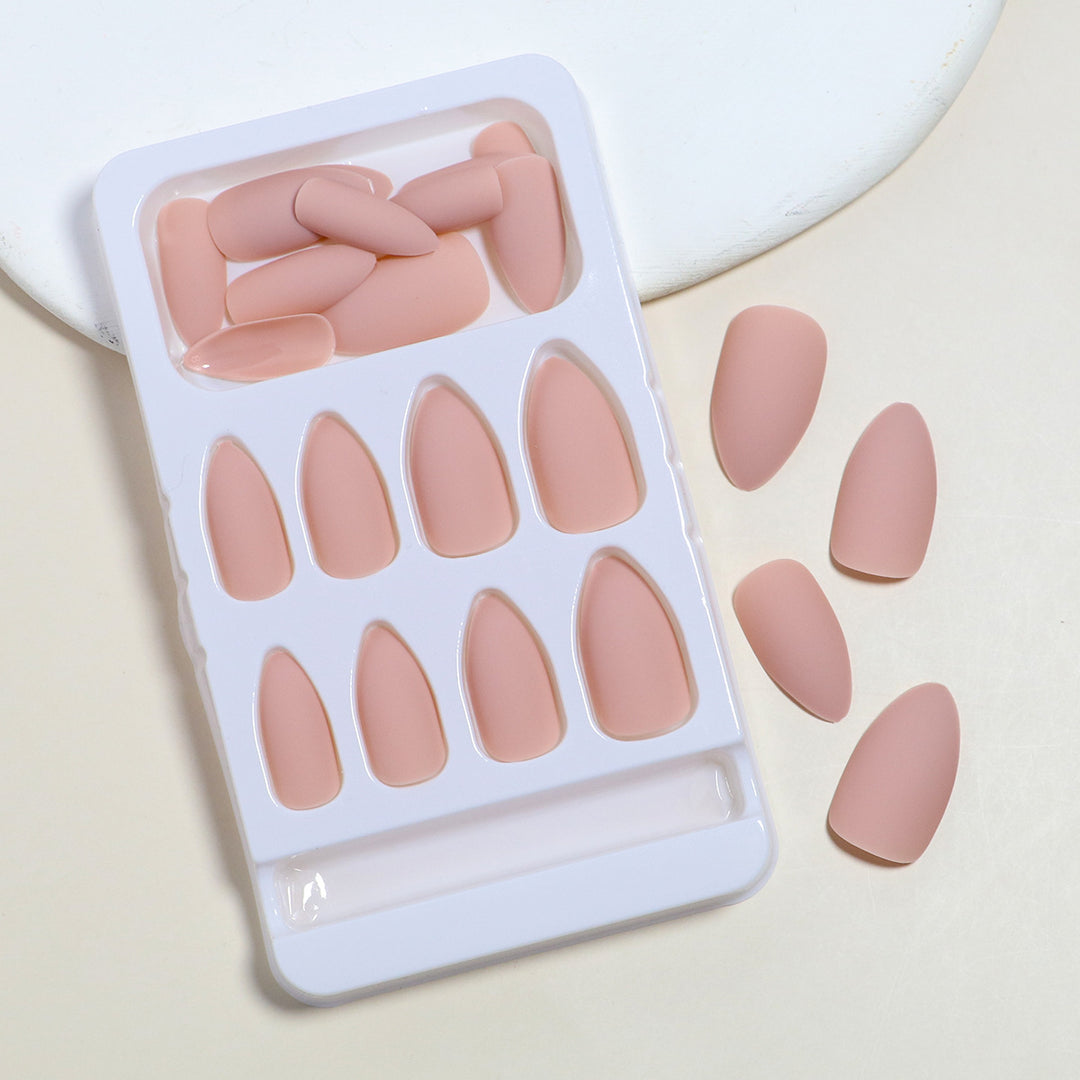 Professional Almond-Shaped Press-On Nail Tips Stornfield