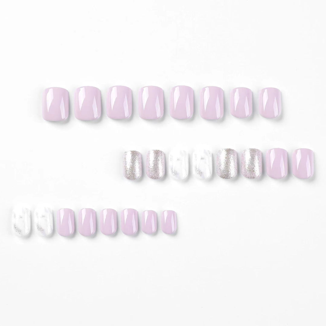 Glamorous artificial nails with modern design