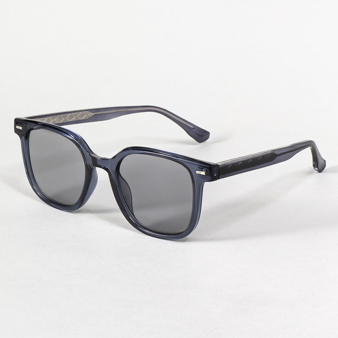 Women’s fashionable sunglasses with distinctive rectangular frame and UV protection Stornfield