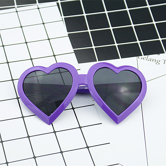 Women's Heart-Shaped Sunglasses in Modern Design Stornfield