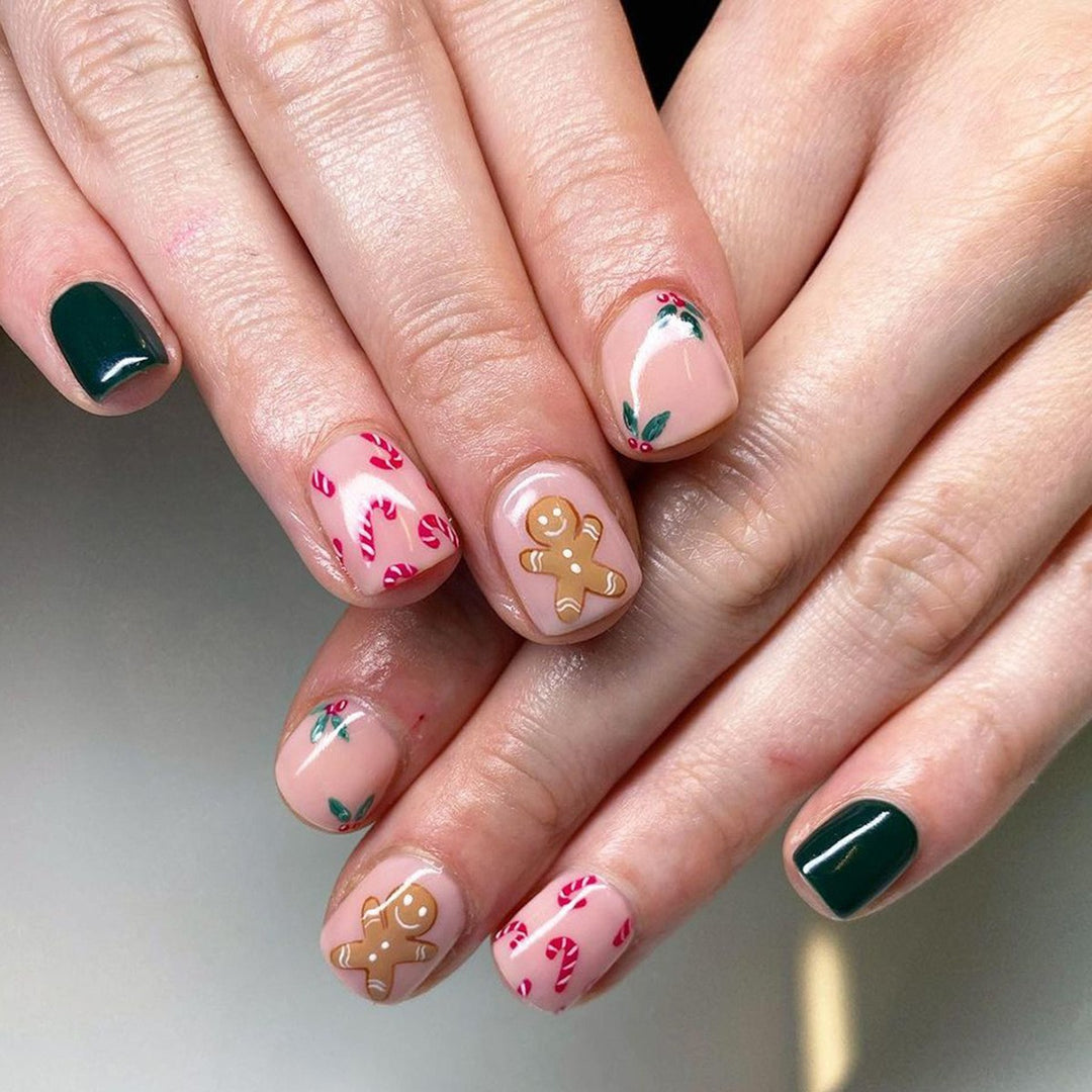 Holiday-Themed Press-On Nail Art Stornfield